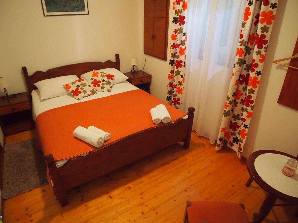 Rooms & Studio Stipcic Трогир Экстерьер фото